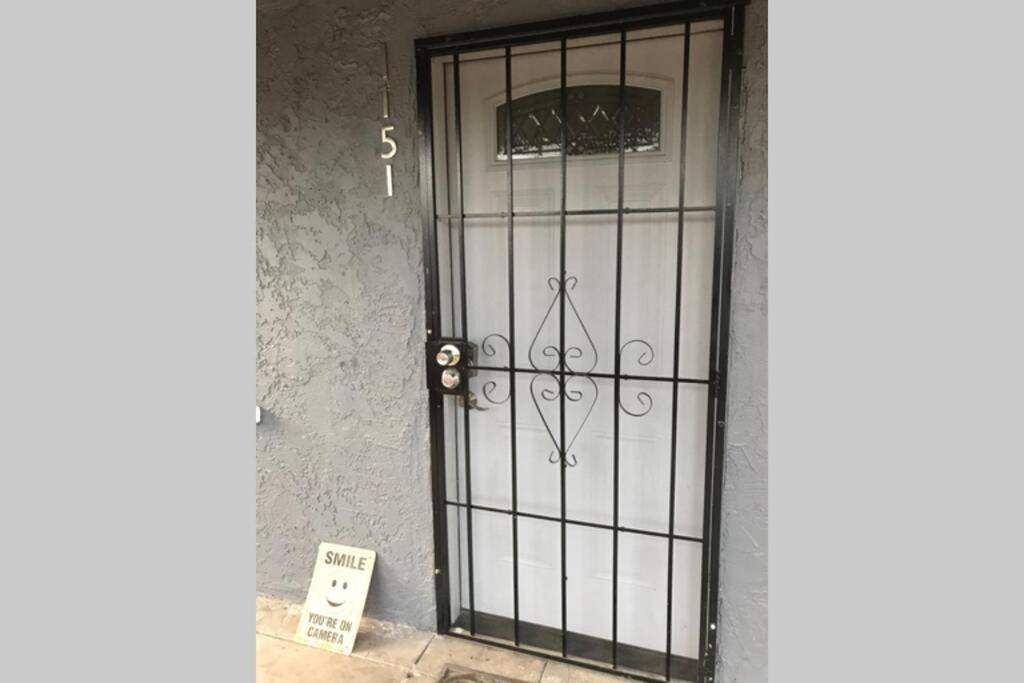 2Bed 1Bath Close To Downtown Lb, La And Oc. لونغ بيتش، كاليفورنيا المظهر الخارجي الصورة
